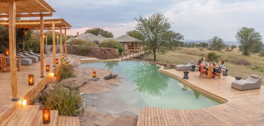 Sayari Camp kąpielisko na zewnątrz