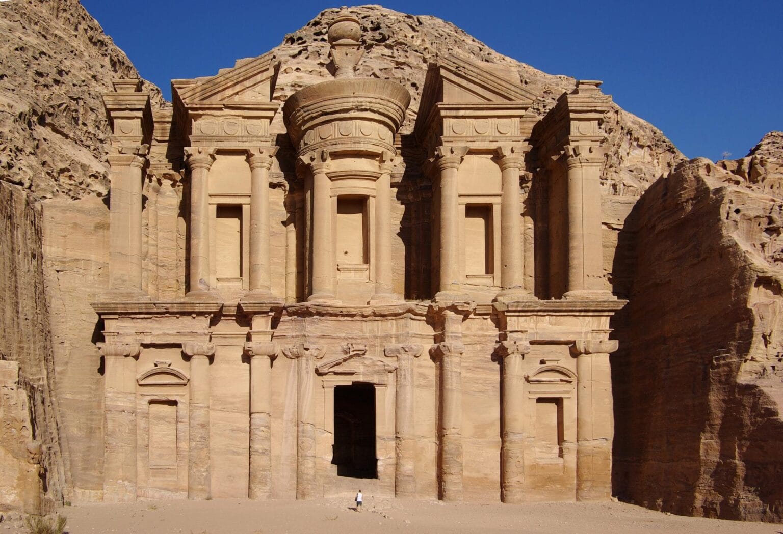petra-jordan-543450.jpg