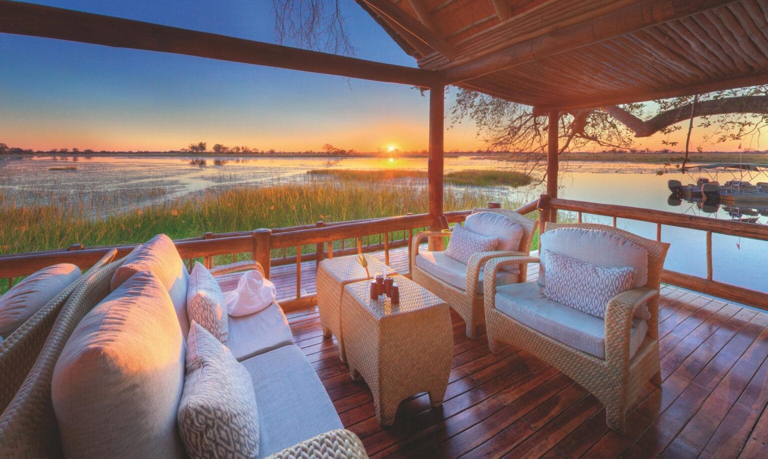 wyprawy-Splendor-Afryki-Belmond-Eagle-Island-Lodge1.jpg