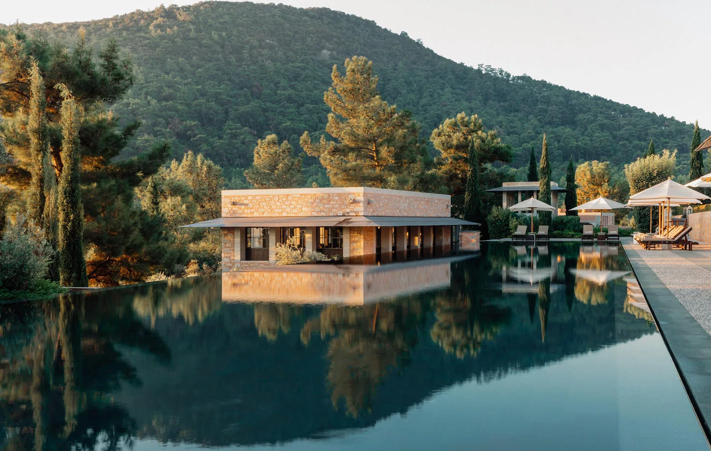 Amanruya, luksusowe hotele w Turcji polecane przez biuro podróży Carter ® na 2026 rok.