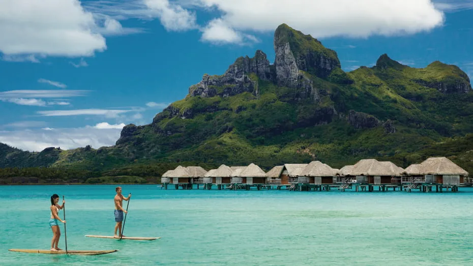 Hotel Four Seasons Bora Bora, luxury hotels in Bora Bora, the best hotels in French Polynesia, dream holidays in Bora Bora for two