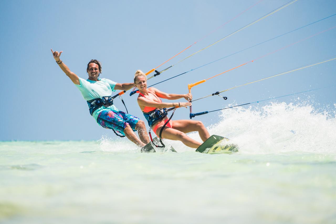 Kitesurfing-na-Zanzibarze-w-Hotelu-White-Sand-1