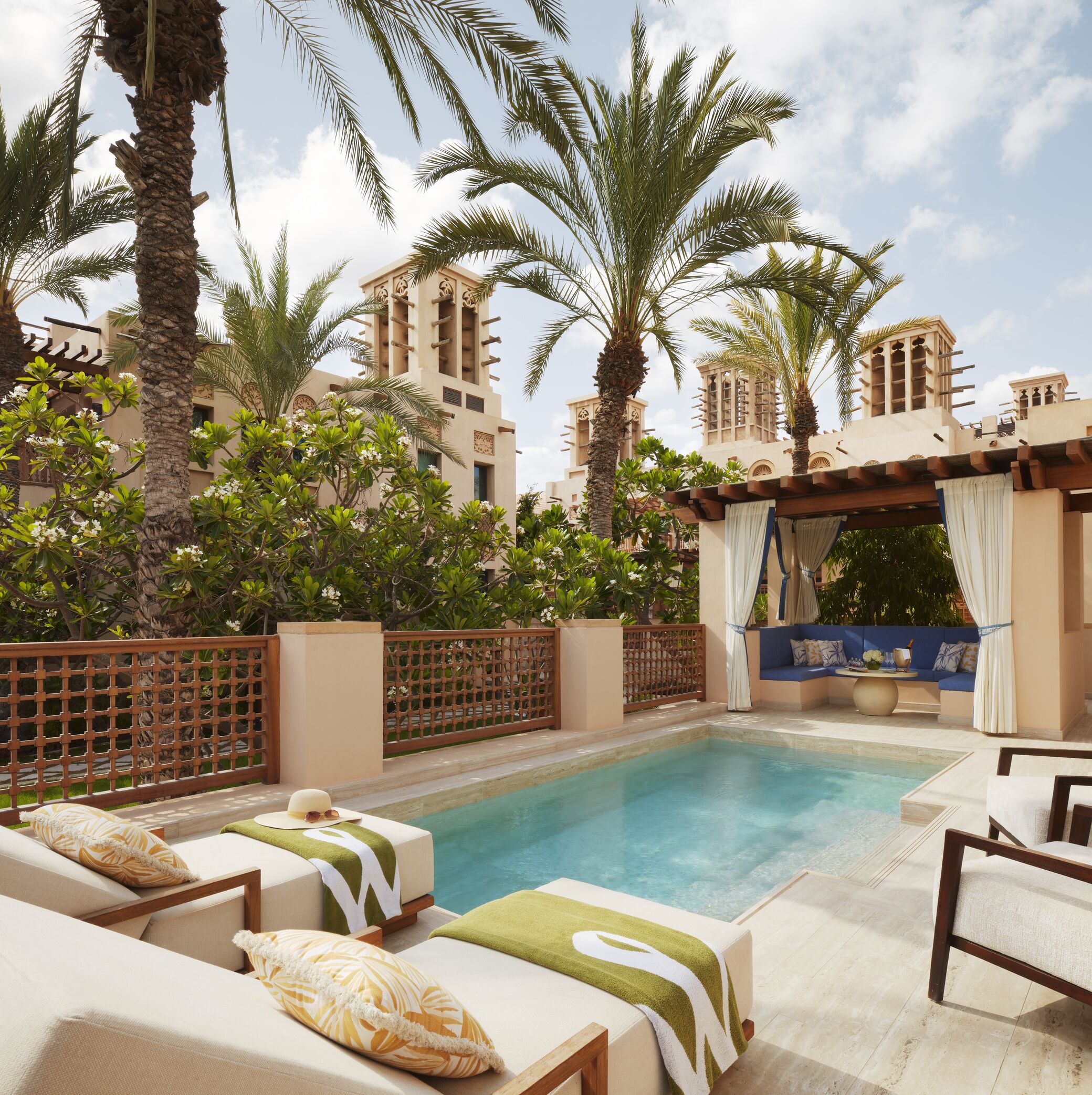 Malakiya Villas, Jumeirah Dar Al Masyaf, luksusowe wille w Dubaju, wakacje w ekskluzywnej willi, prywatne wille na wynajem w Dubaju