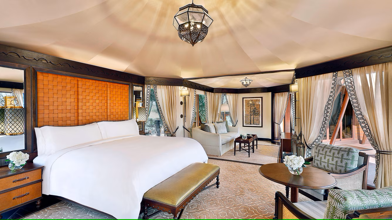 The Ritz-Carlton Ras Al Khaimah, Al Wadi Desert, luksusowe hotele przy plaży w ZEA, ekskluzywne wakacje w Emiratach, najlepsze hotele na pustyni, luksusowe hotele na pustyni w ZEA