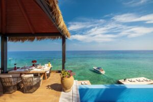 Kuchnia na półwyspie Chalkidiki,Sporty wodne na wakacjach w Grecji,Atrakcje turystyczne na półwyspie Chalkidiki,Luksusowy hotel na półwyspie Chalkidiki - rajski rejon na północy Grecji,Co warto zobaczyć na Krecie,Wakacje Kreta Grecja - oaza spokoju i luksusu,Atrakcje turystyczne wyspy Mykonos,Wakacje na Mykonos – nadmorski urok i elegancja