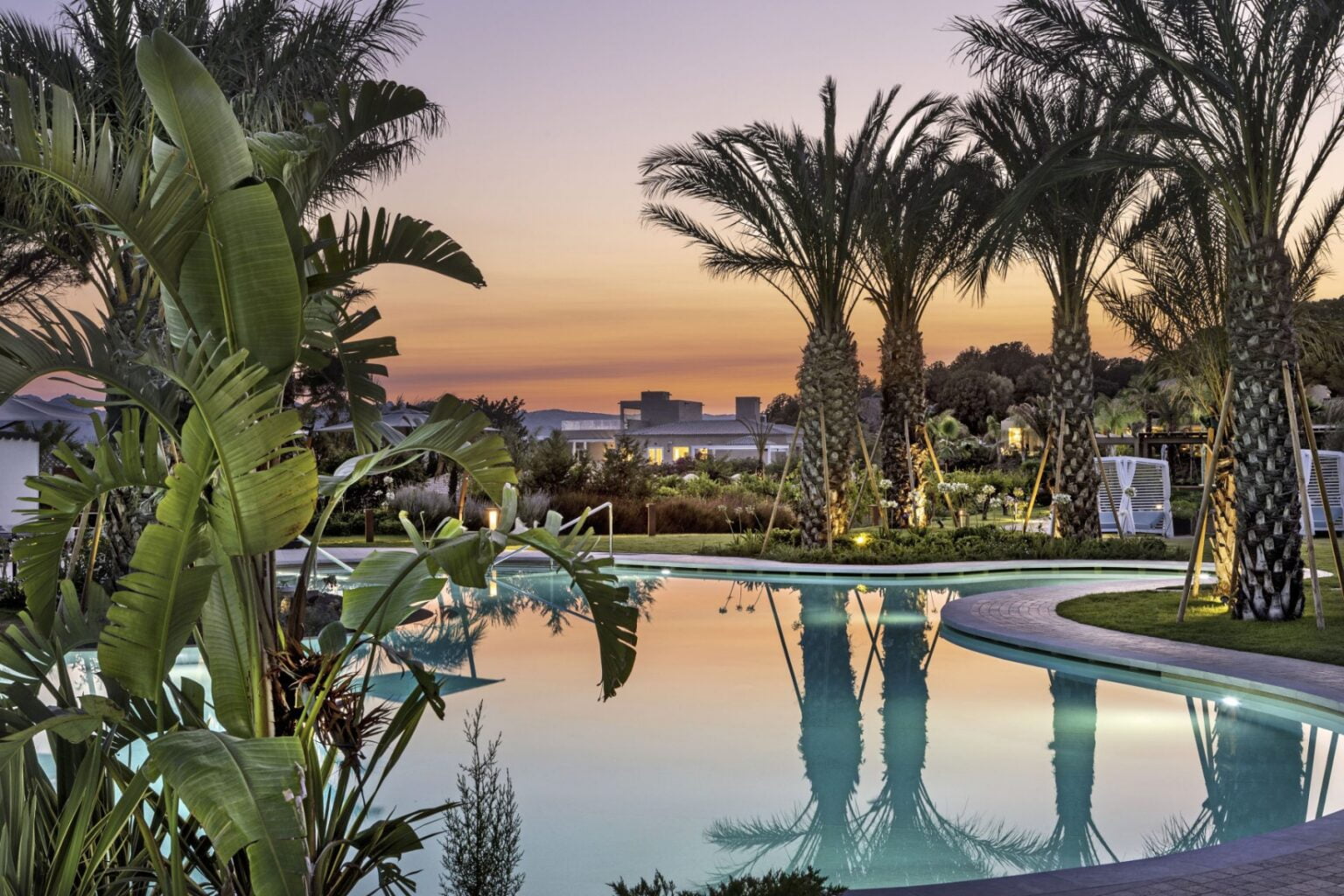 7-pines-resort-sardinia-sardynia-wochy-187729-full