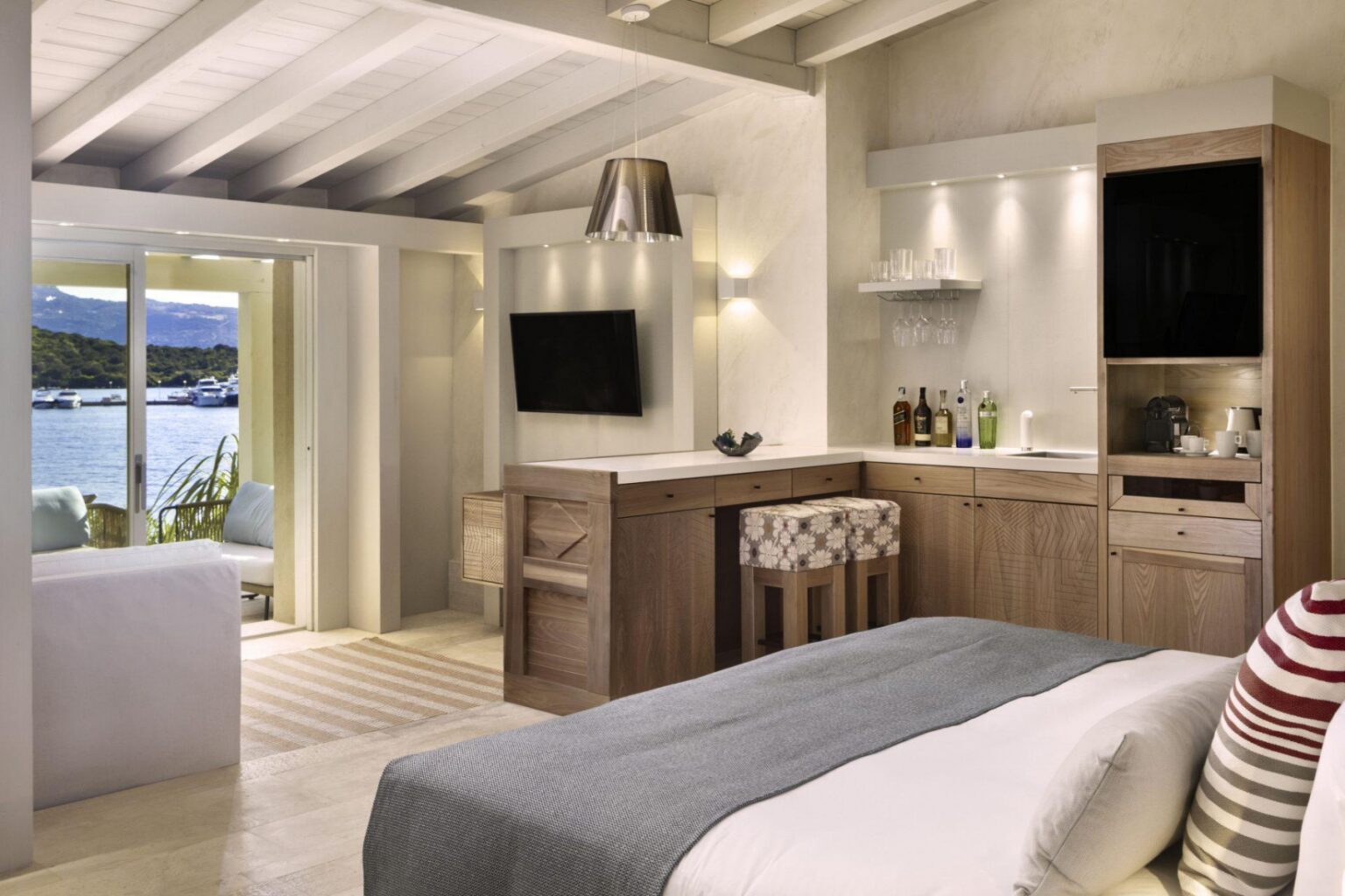 7-pines-resort-sardinia-sardynia-wochy-187739-full