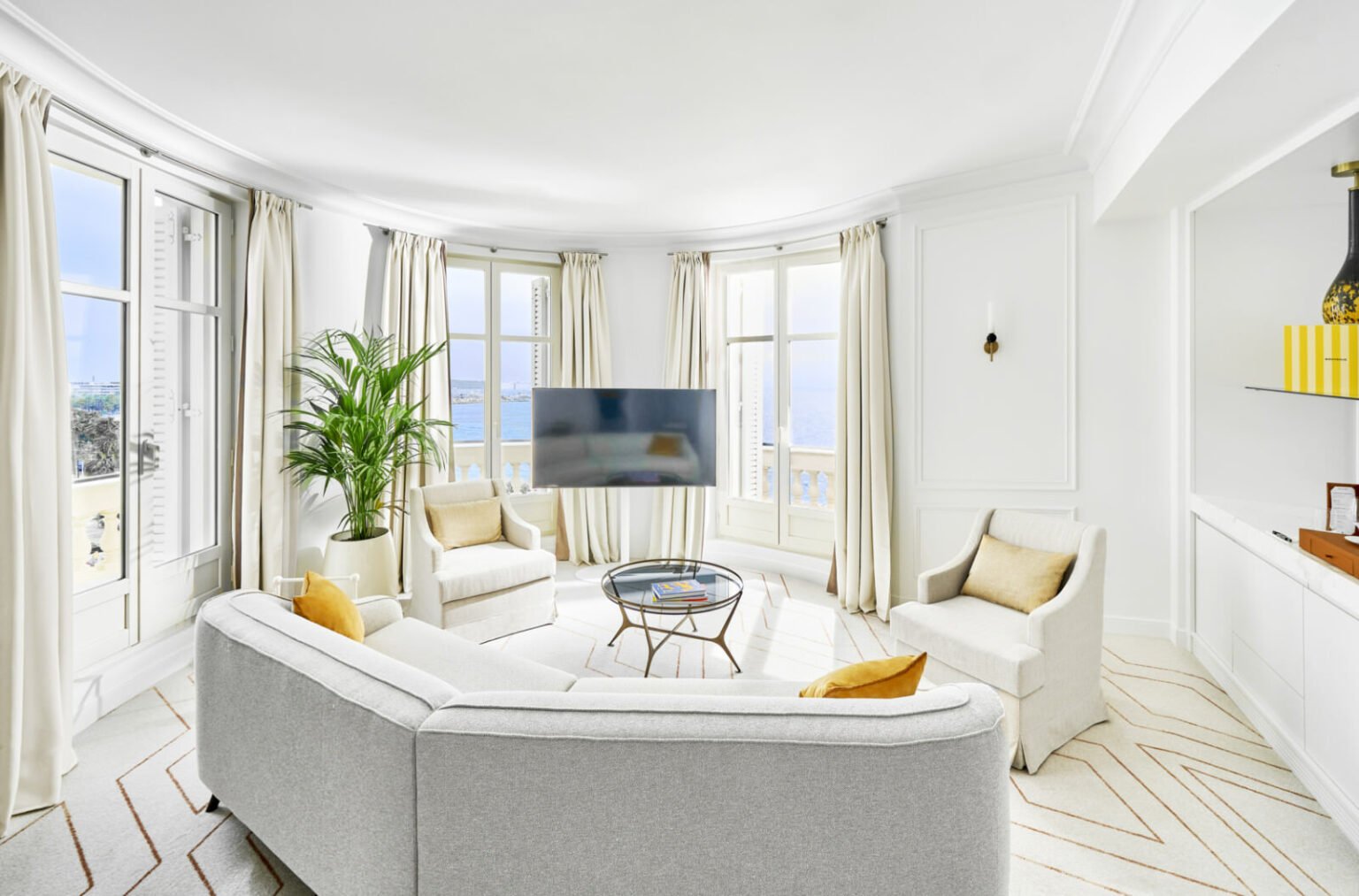 Carlton Cannes, Francja -ekskluzywne wczasy na Lazurowym Wybrzeżu, luksusowe hotele we Francji 06