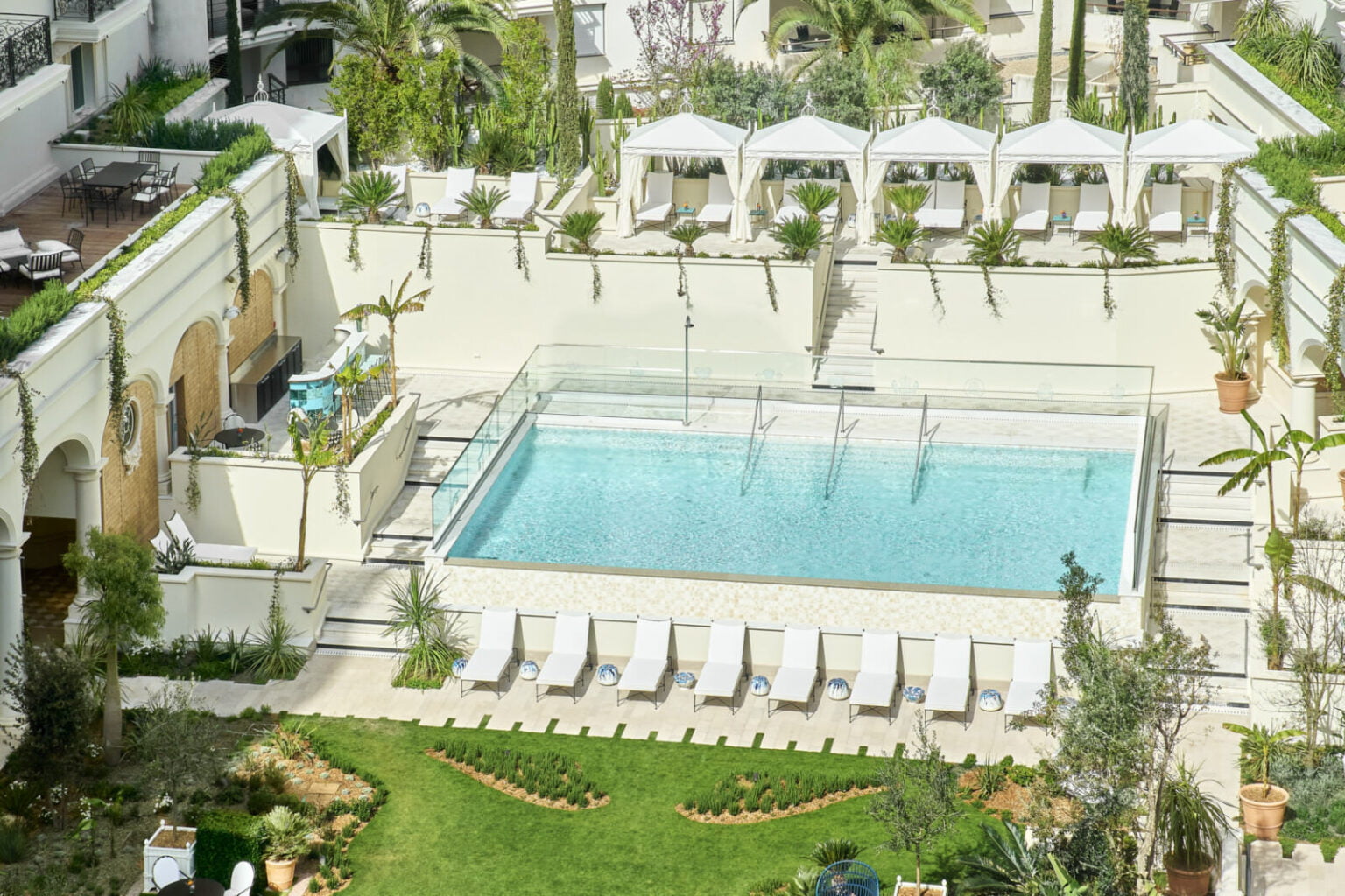 Carlton Cannes, Francja -ekskluzywne wczasy na Lazurowym Wybrzeżu, luksusowe hotele we Francji 11