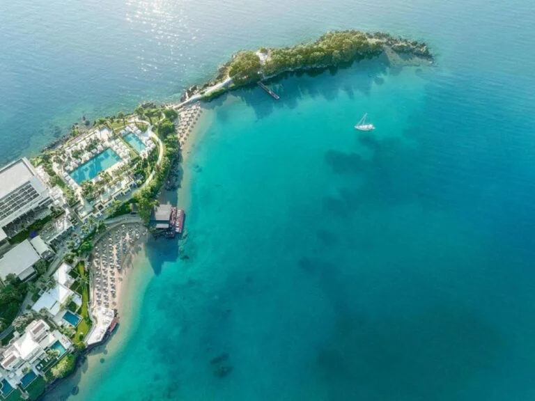 Grecotel Corfu Imperial, Отель с видом на море на Корфу, Отель на морском мысе в Греции, Широкий выбор вилл для взыскательных гостей