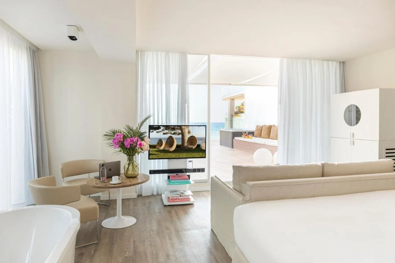 Hotel ME IBIZA 10
