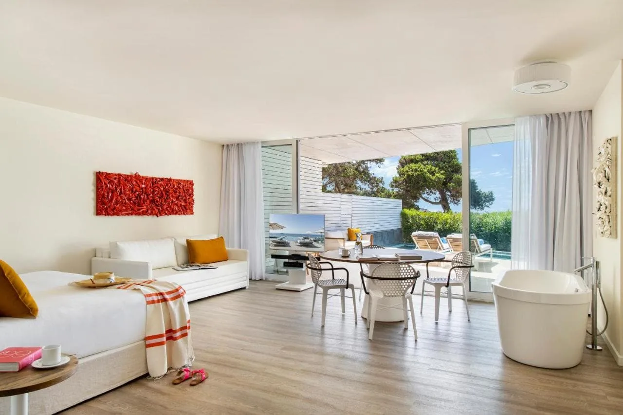 Hotel ME IBIZA 11
