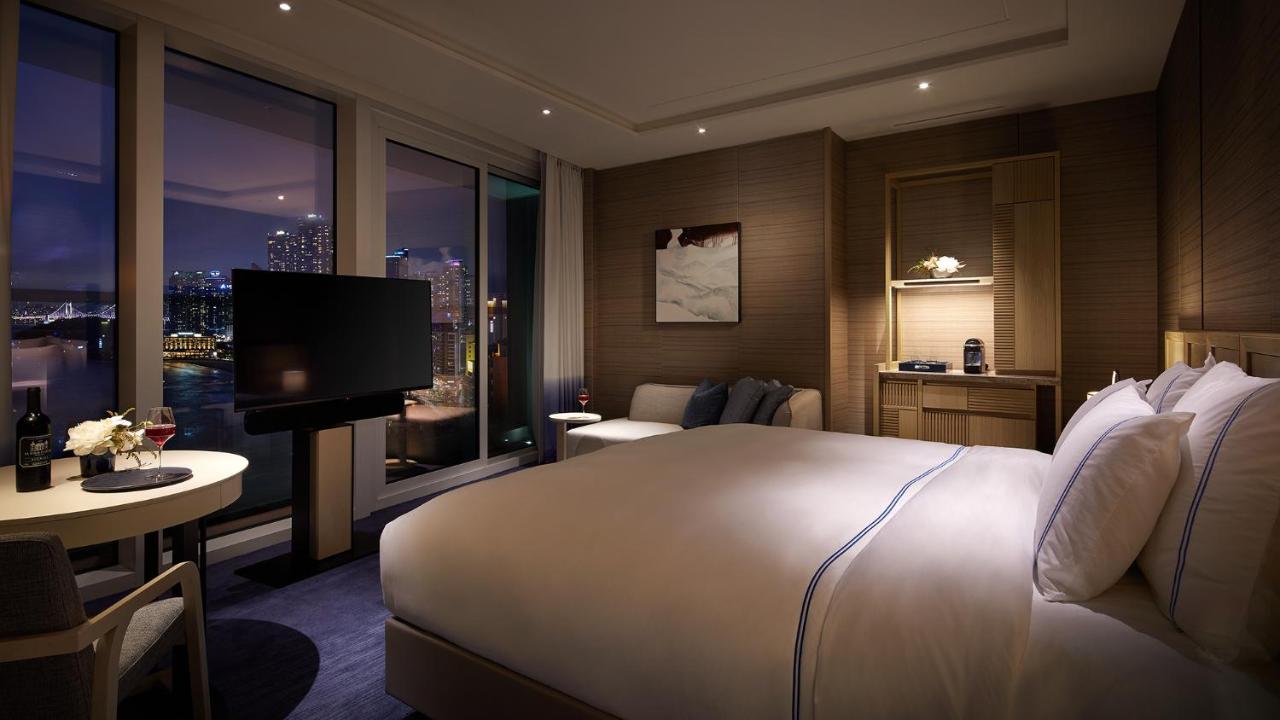 Hotel Signiel Busan, Pusan 1