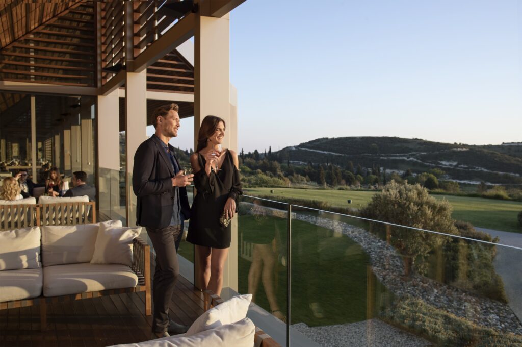 Odpocznij w Parfos spędzając swoje wakacje w luksusowym hotelu Minthis Resort,Minthis Resort,Minthis Resort będzie idealnym miejscem na wypoczynek dla miłośników golfa i doskonałej kuchni