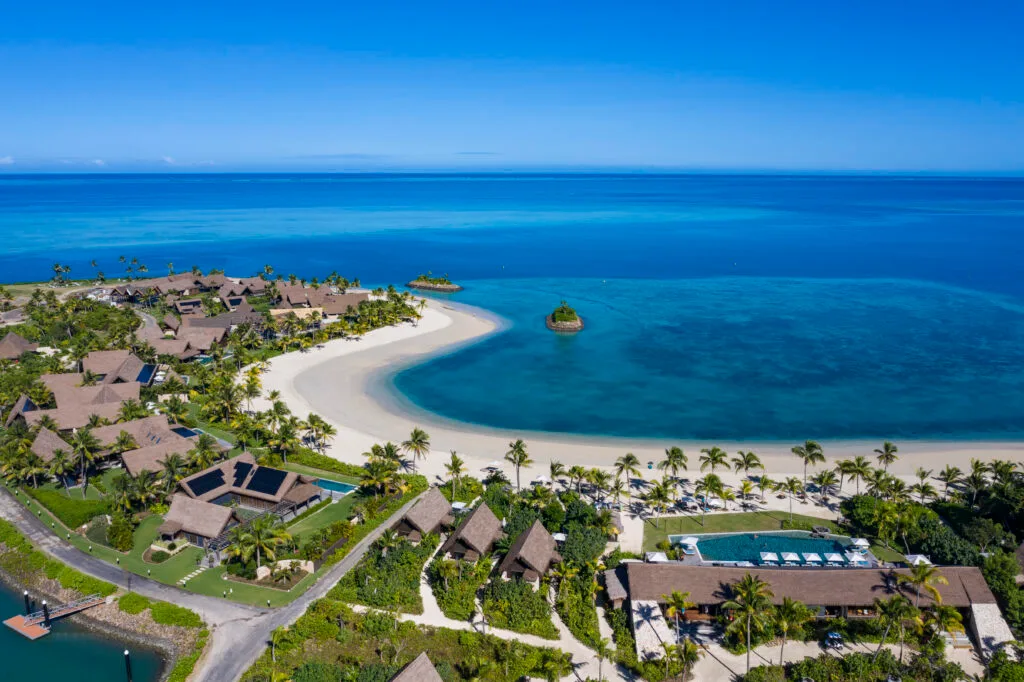 Відкрийте для себе розкішні та комплексні канікули й екзотичні подорожі у 2026 році, найкращі готелі Six Senses як запрошення стимулювати ваші шість почуттів!