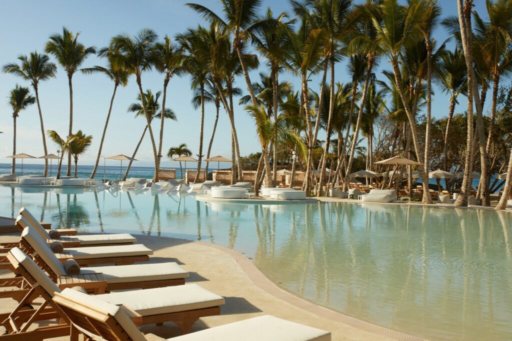 Ekskluzywne wczasy w najlepszych willach w Dominikanie,Rodzinne wakacje w Dominikanie,Amanera,Eden Roc Cap Cana,Casa de Campo Resort &amp; Villas,ÀNI,A Private Resort,Tortuga Bay Puntacana Resort &amp; Club – karaibski luksus w otoczeniu pól golfowych,Cayo Levantado Resort- prywatna wyspa na Karaibach,Sanctuary Cap Cana - wakacje dla dorosłych na Karaibach z All Inclusive,Ekskluzywne wczasy w najlepszych willach w Dominikanie 2026