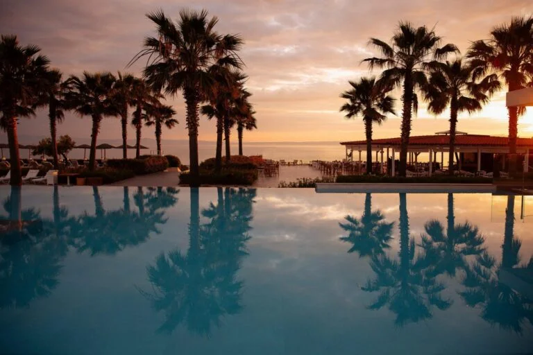 When visiting Greece, it is worth remembering a few rules:,Greece Tours with Carter.eu,culture in Greece,customs and etiquette in Greece,music and dance in Greece