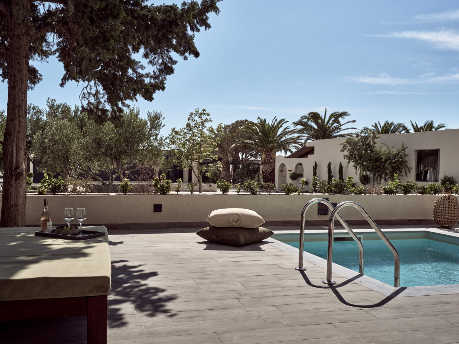 wakacje na Krecie Numo Ierapetra Beach Resort Crete, Curio Collection by Hilton 08