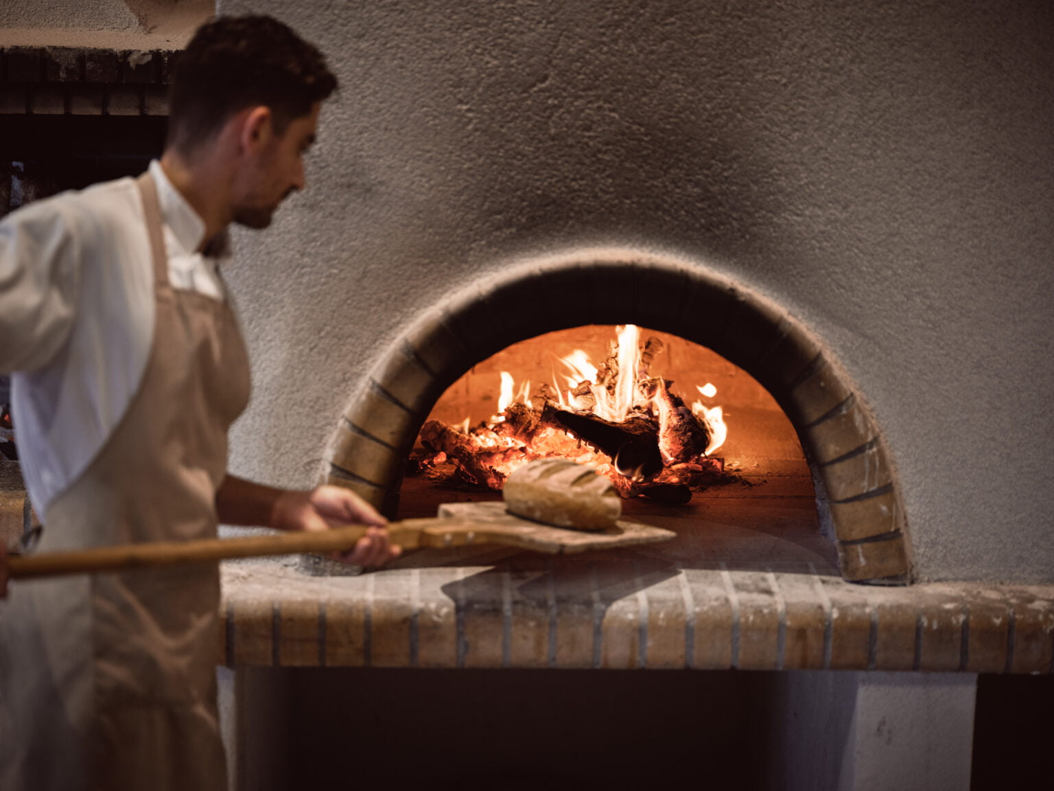 Numo Ierapetra Beach Resort Crete, Curio Collection by Hilton piec do pizzy