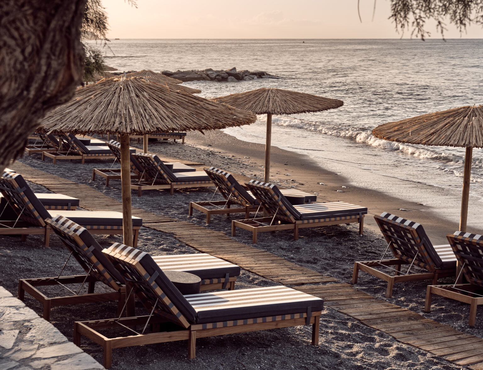 wakacje na Krecie Numo Ierapetra Beach Resort Crete, Curio Collection by Hilton 23