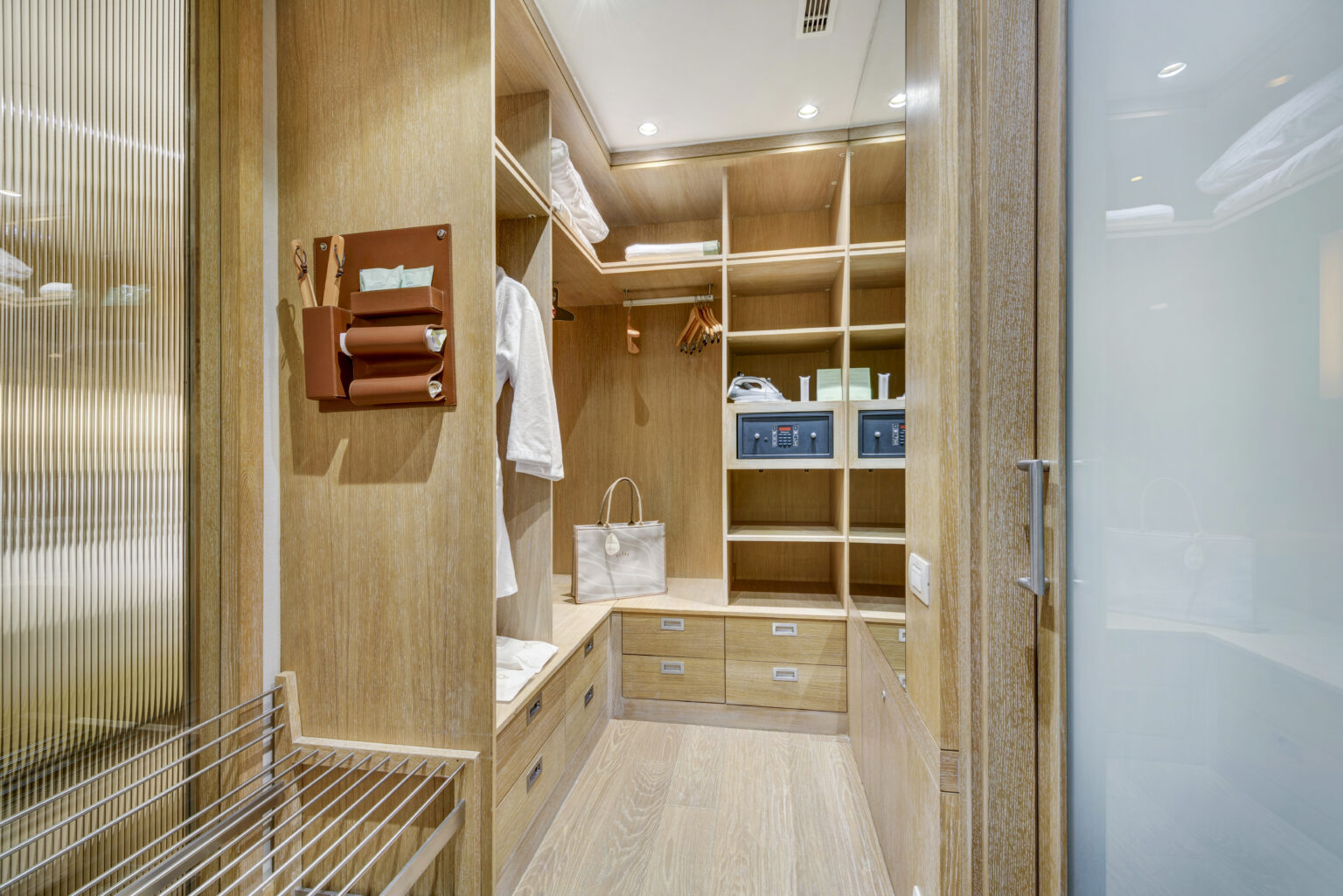 regnumcarya jaderoom landview dressingroom 04