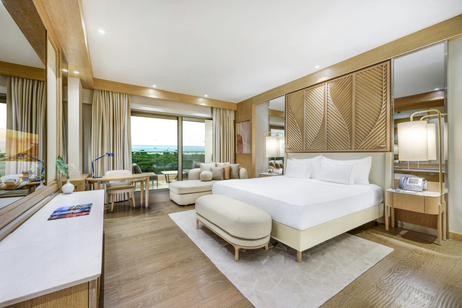 regnumcarya jaderoom seaview bedroom 01
