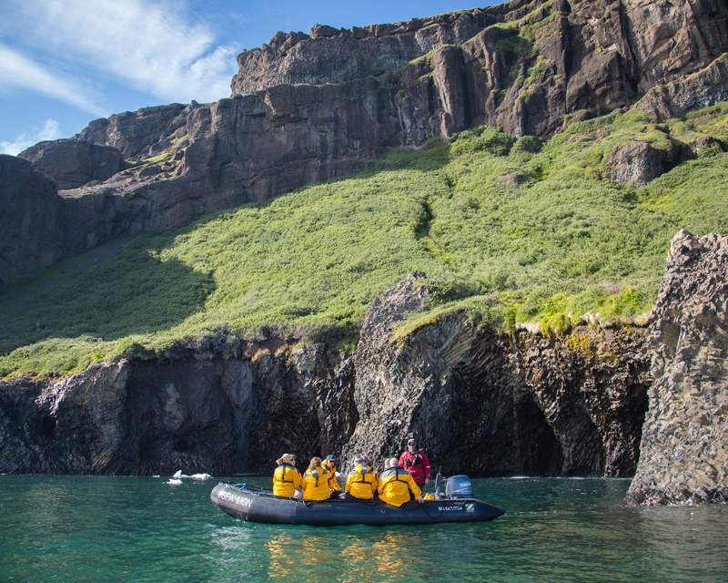 QuarkExpeditions_qeqeqtarsuaq_greenland_Credit-AcaciaJohnson_10