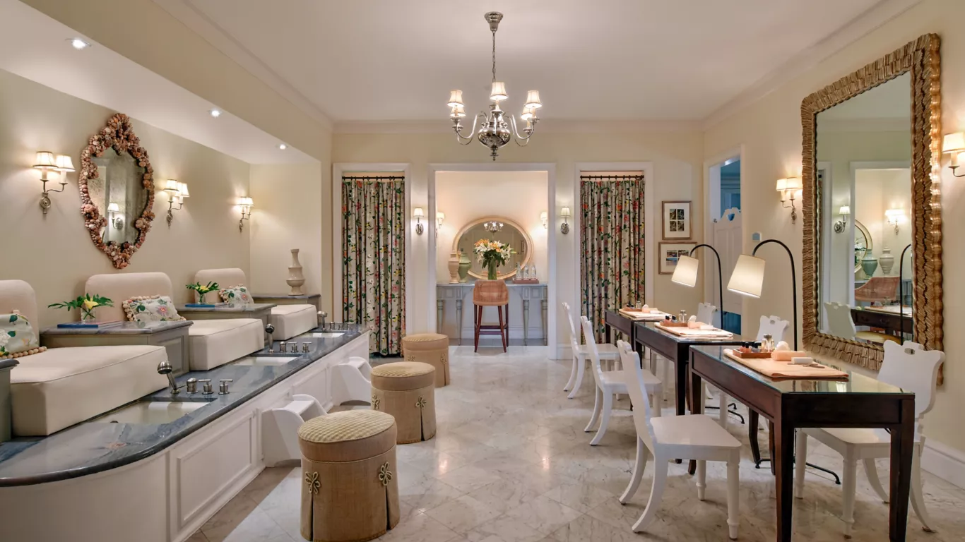 KHaydenRBermudaSpaManiPedi_WIDE-MEDIUM-4-3