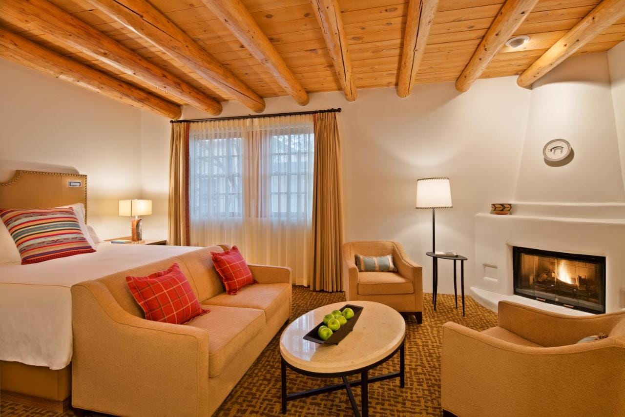 Rosewood Inn of the Anasazi 2