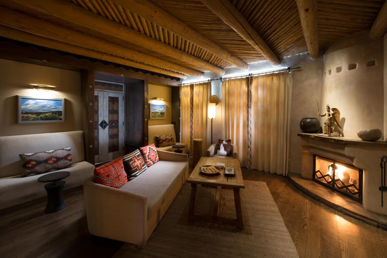 Rosewood Inn of the Anasazi 5