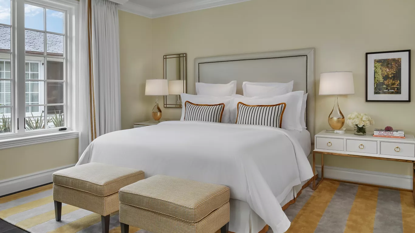 rosewoodmiramarbeach-bungalowkingbedroom_WIDE-MEDIUM-4-3