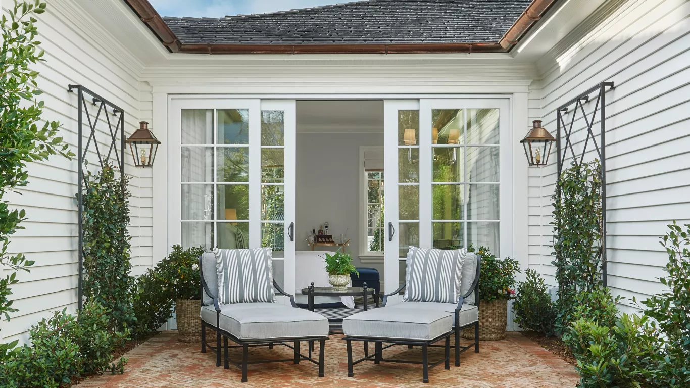 rosewoodmiramarbeach-gardenbungalowkingterrace_WIDE-MEDIUM-4-3