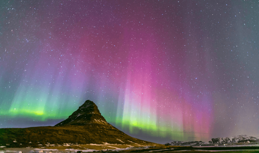 Thórsmörk,nad aktywnym wulkanem Eyjafjallajökull i Thórsmörk,Lot helikopterem nad aktywnym wulkanem Eyjafjallajökull i Thórsmörk,Podróż po Islandii,Zwiedzanie półwyspu Snaefellsjokull,Odkryjcie półwysep Reykjanes
