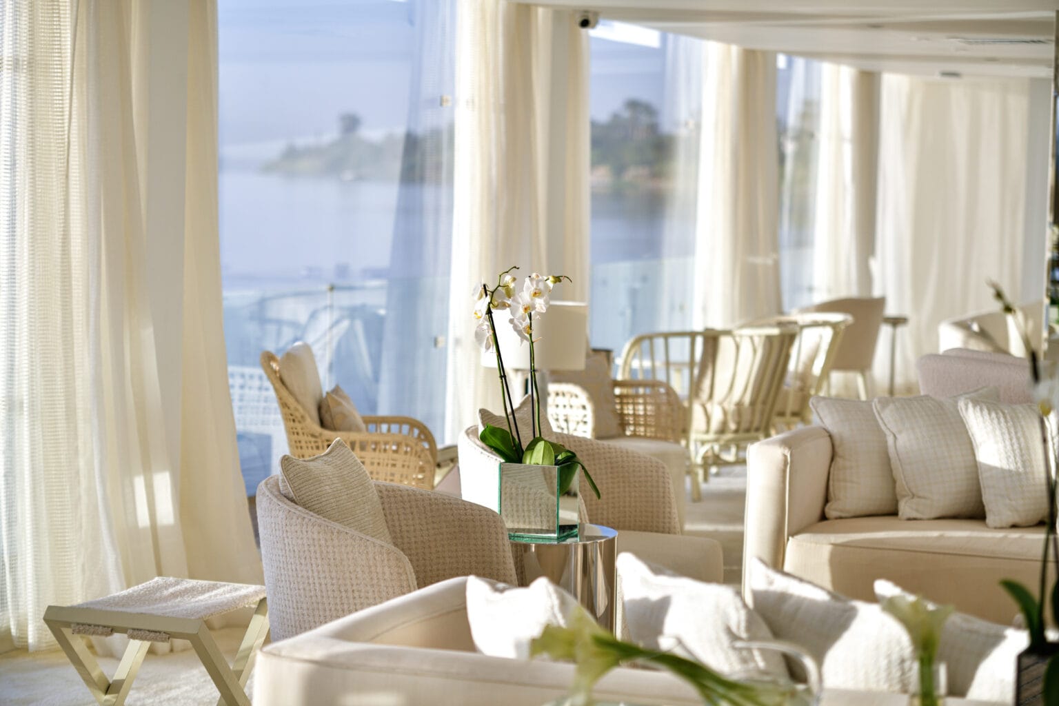 Kazazian Cruises – luksusowe rejsy po Nilu, ekskluzywne wakacje w Egipcue z CARTER 04