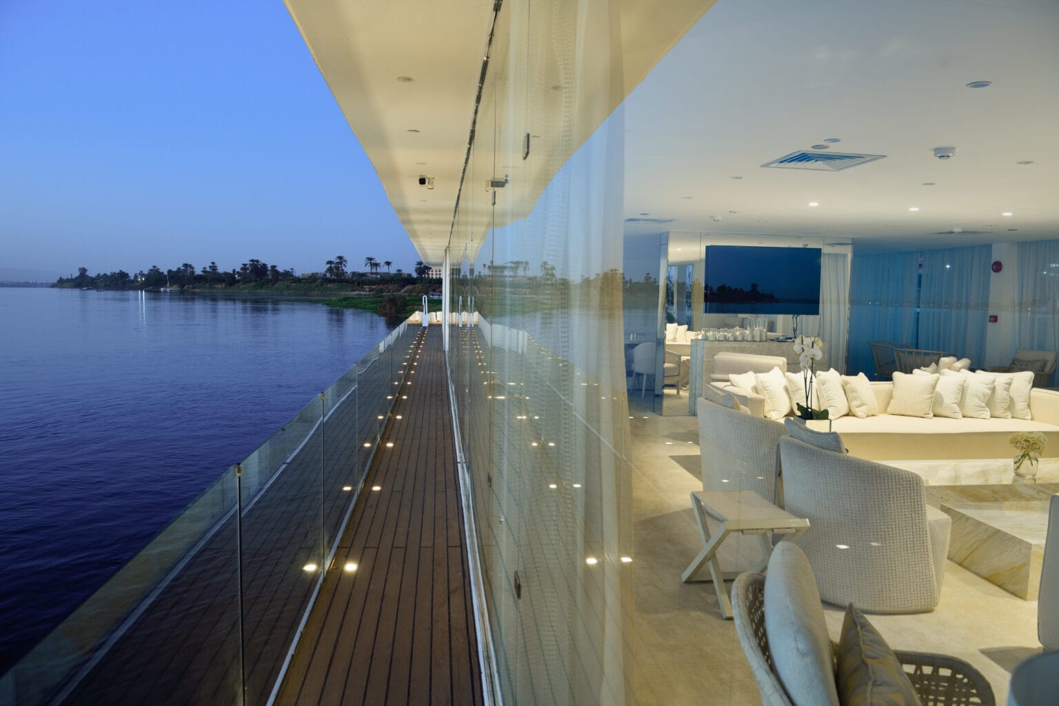 Kazazian Cruises – luksusowe rejsy po Nilu, ekskluzywne wakacje w Egipcue z CARTER 05