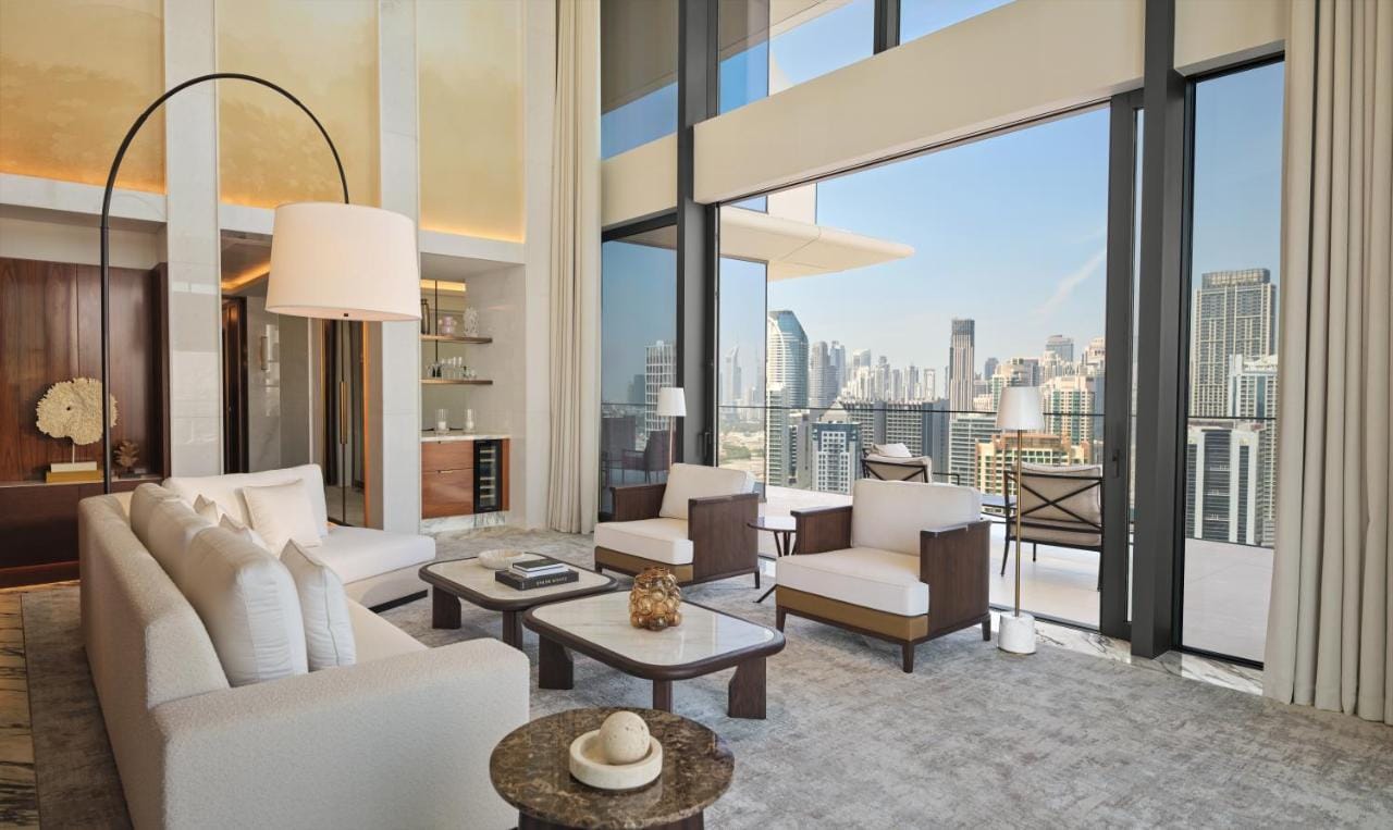 The Lana Dorchester Collection (8)