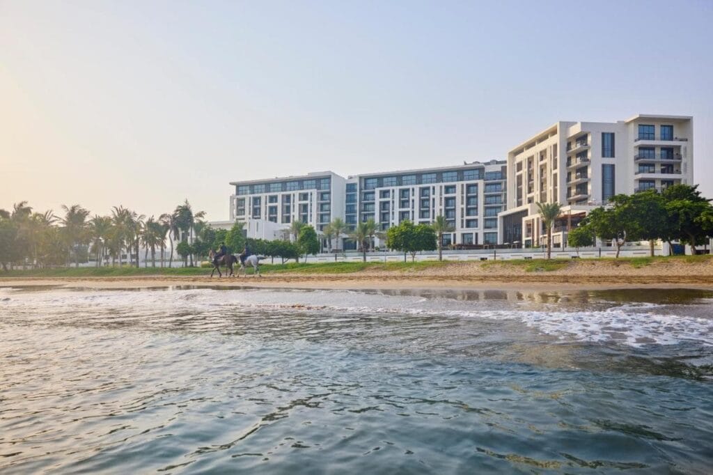 Mandarin Oriental Muscat,Hotel z widokiem na Morze Arabskie,Zwiedzanie Muskatu w wyjątkowym stylu