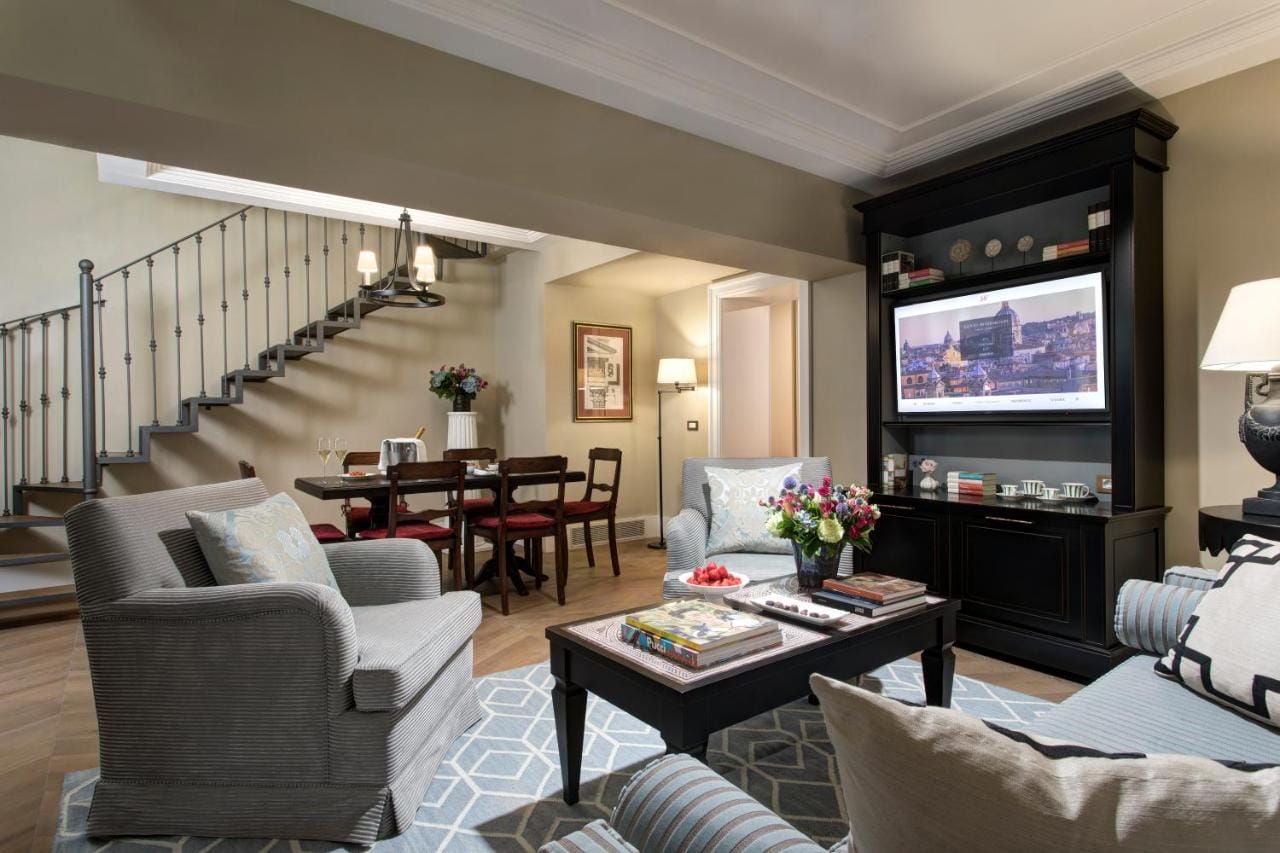 Rocco Forte Hotel de la Ville8