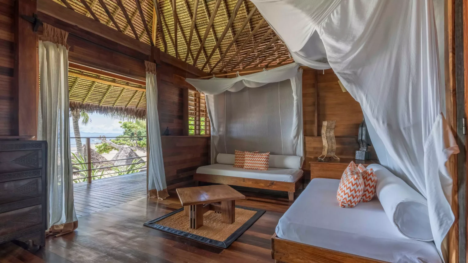 Time + Tide Tsara Komba 4