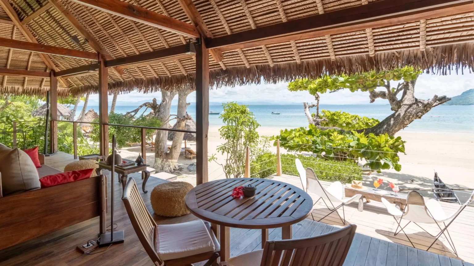 Time + Tide Tsara Komba 8