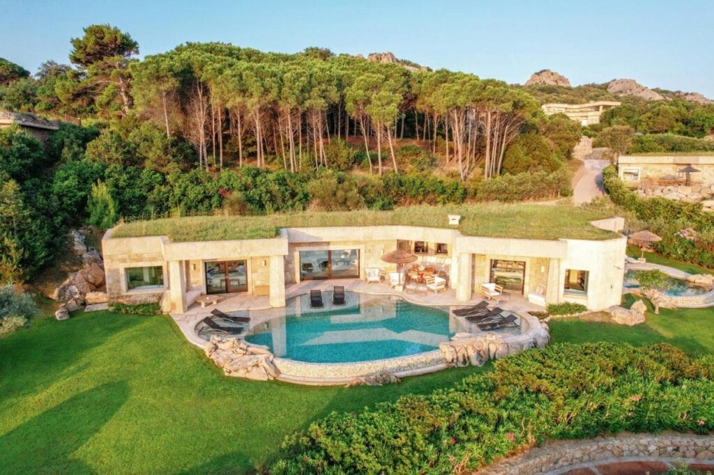 Hotel Pitrizza z lotu ptaka prywatny apartament z dostępem do prywatnego basenu