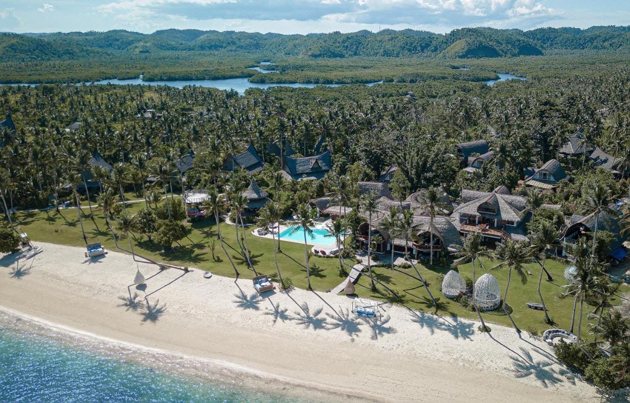 Filipiny z lotu ptaka wyspa Siargao, Nay Palad Hideaway