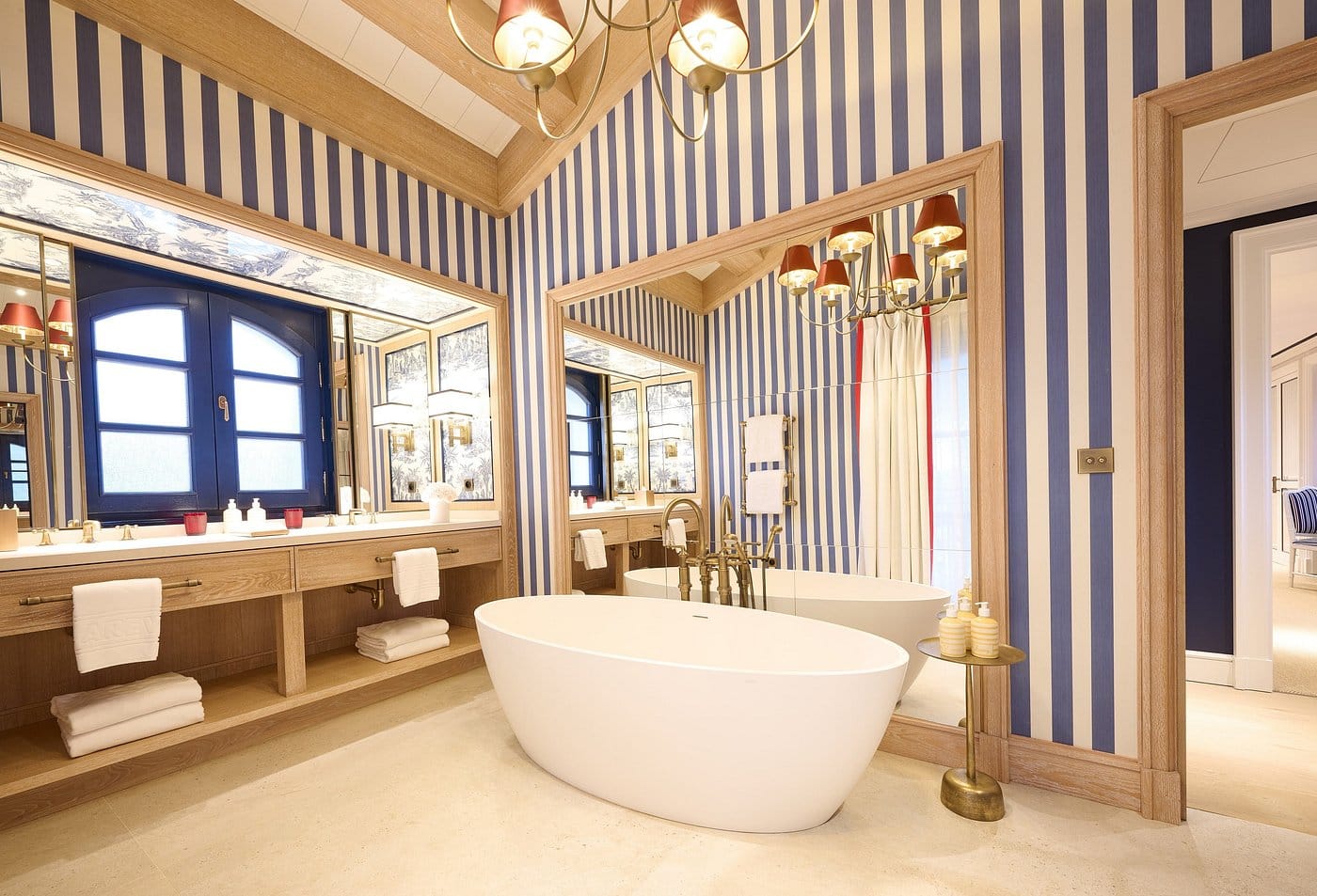 arev st. tropez (7)