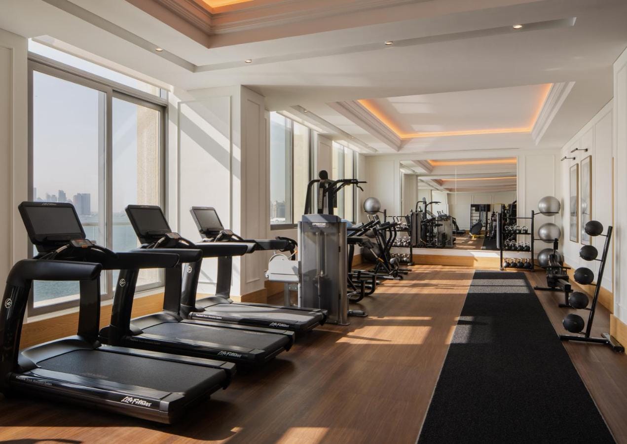 four seasons resort and residences at the pearl qatar siłownia