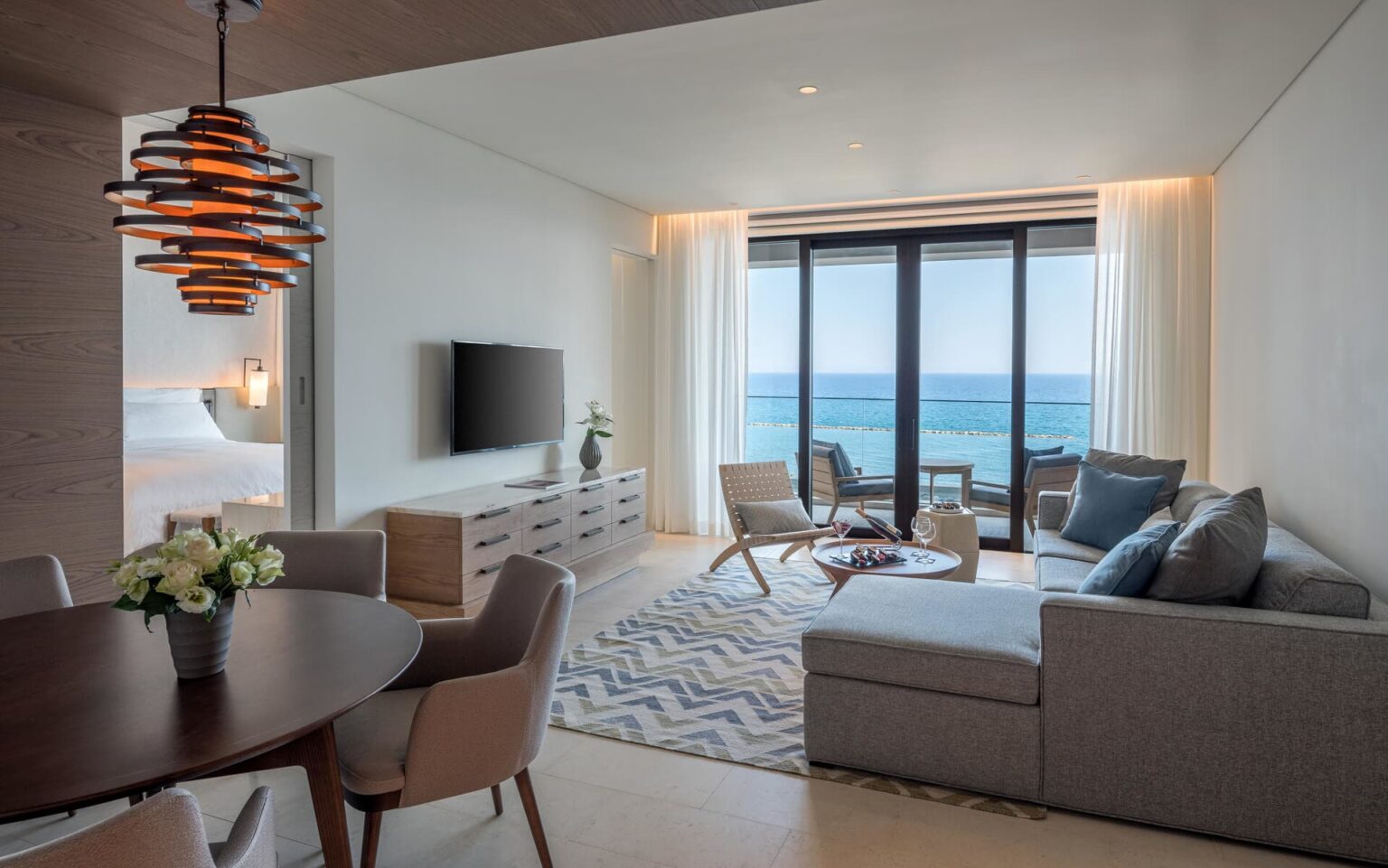 one bedroom deluxe suite 1920x1201 s copy