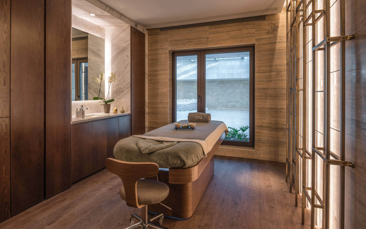 spa single treatment room 1920x1201