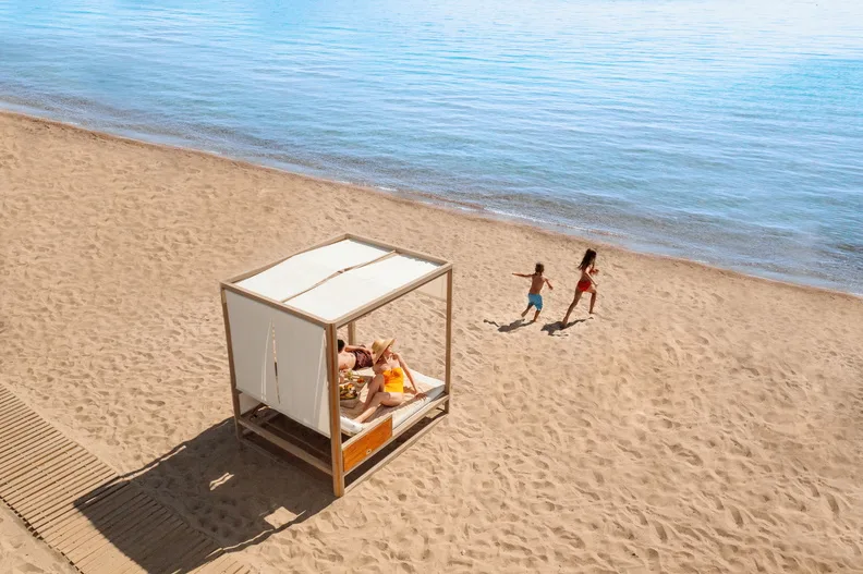 Икос Дассия