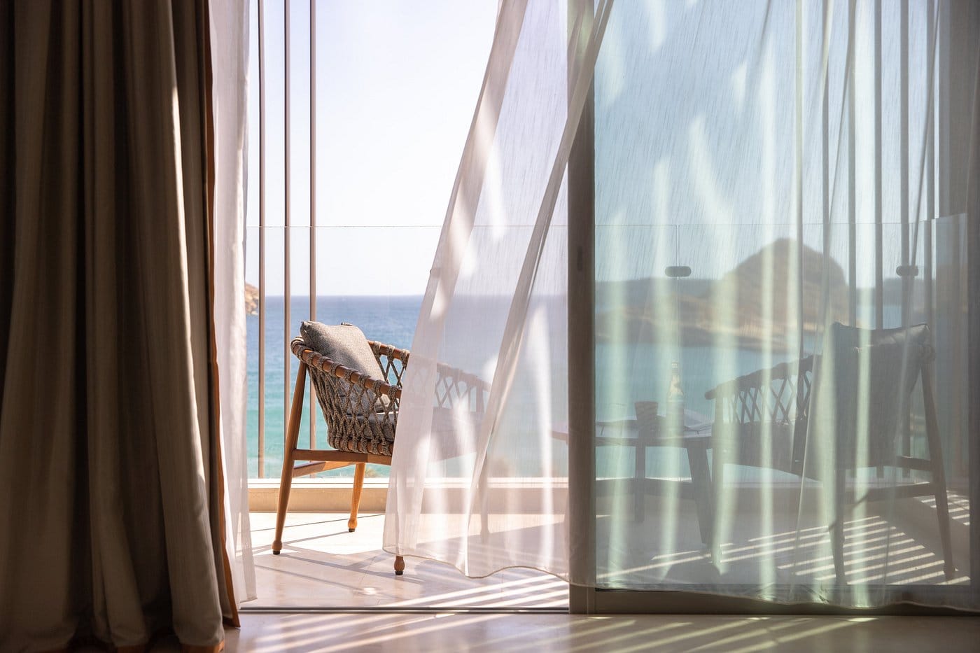 jumeirah muscat bay deluxe ocean room with balcony