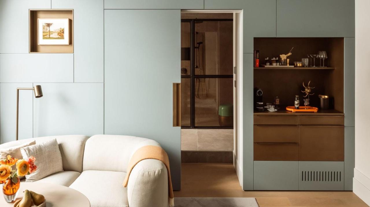 rosewood amsterdam minibar 1