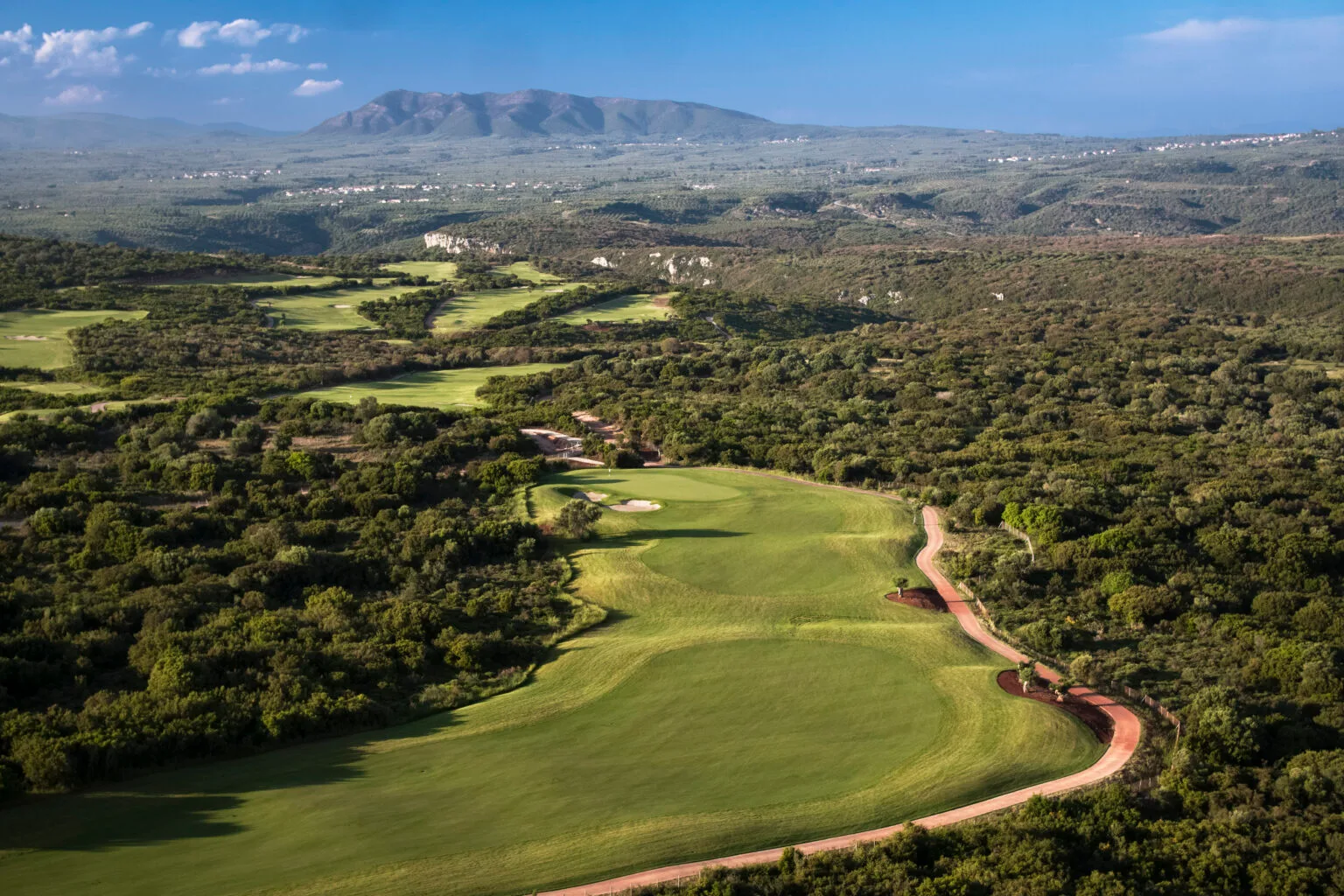 the hills course (2)